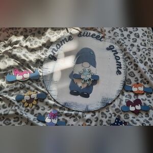 Gnome Sweet Home Wall Decor